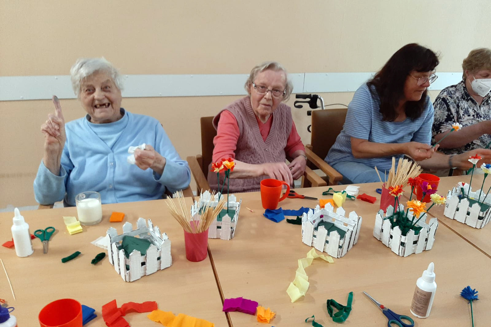 Kreativ im Seniorenhaus Klein Welzin