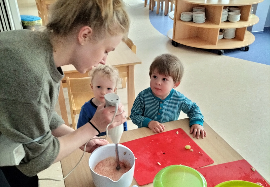 Kita Regenbogen feiert